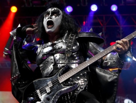 kiss-gene-simmons-500